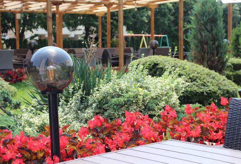 Aparthotel Marina Holiday Club All Inclusive & Free Parking