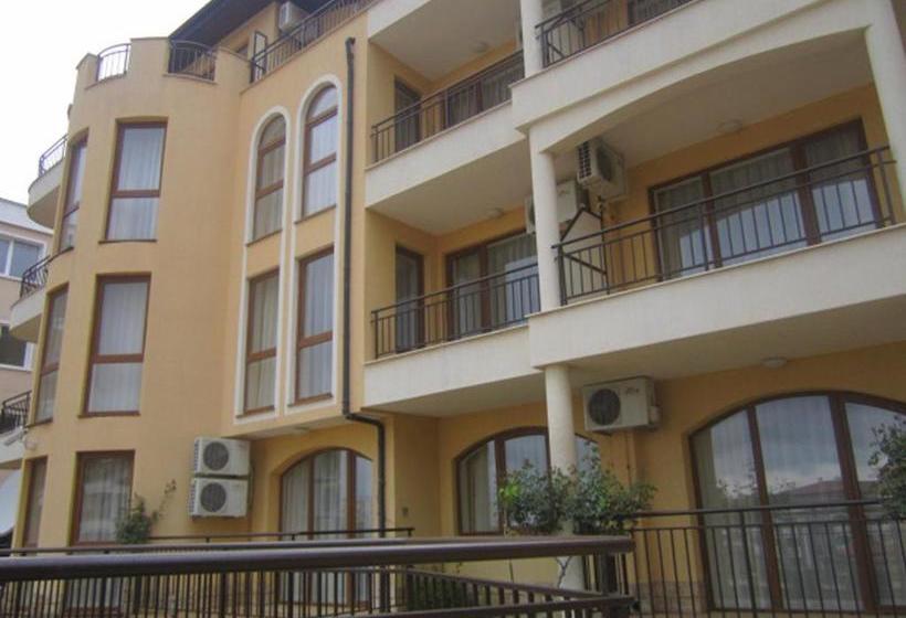 Aqua Dreams Studio Apartment