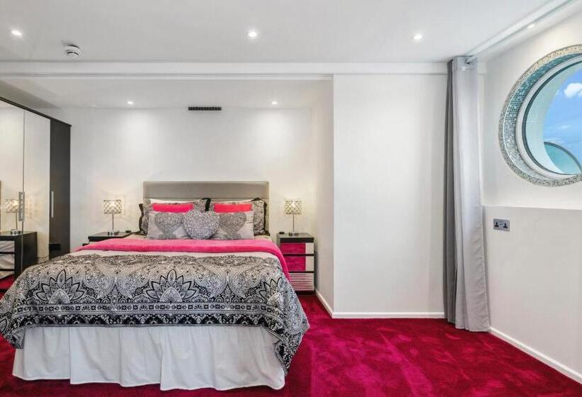 住宿加早餐 Marine House