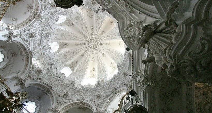 Casa Banos De La Villa