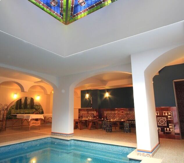 Casa Banos De La Villa