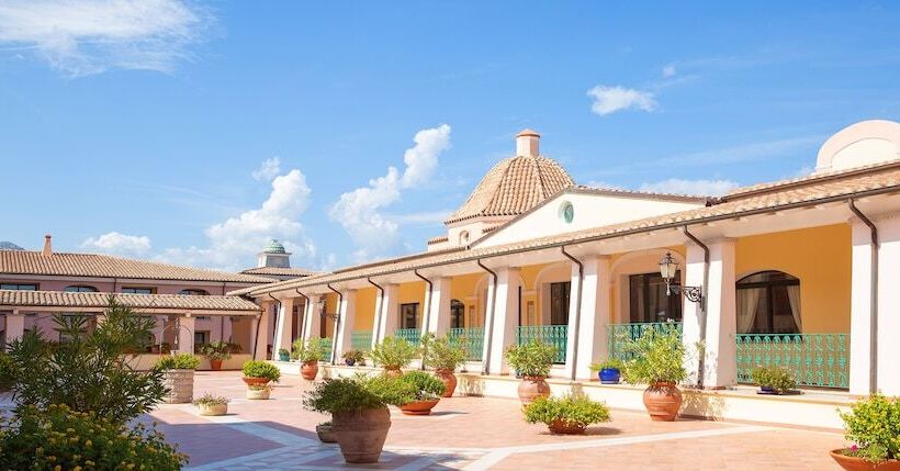 Club Hotel Marina Beach