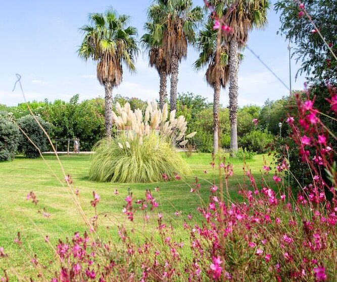 Club Hotel Marina Beach