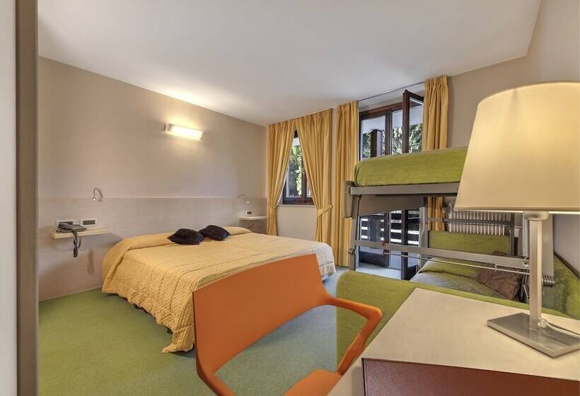 בית מלון כפרי Alaska