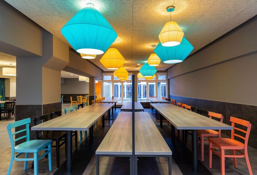 旅馆 a&o Dusseldorf Hauptbahnhof