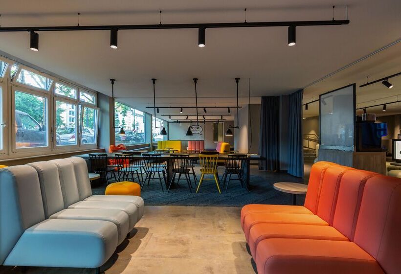 호스텔 a&o Dusseldorf Hauptbahnhof