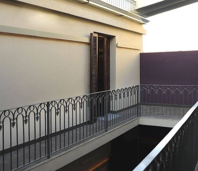 هتل Babel Boutique