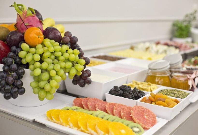 Отель Benefis Boutique