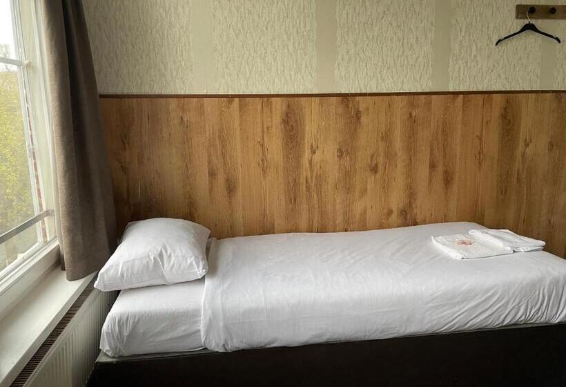 בית מלון כפרי Flex Inn