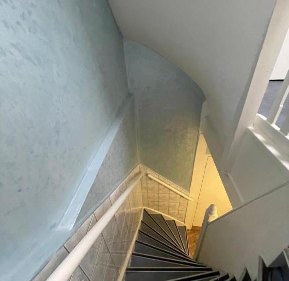 בית מלון כפרי Flex Inn