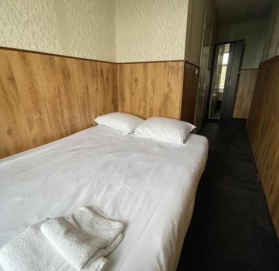 בית מלון כפרי Flex Inn