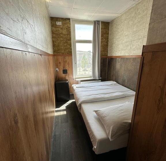 בית מלון כפרי Flex Inn