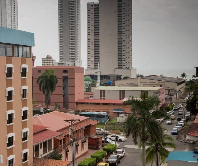 בית מלון כפרי Benidorm Panama