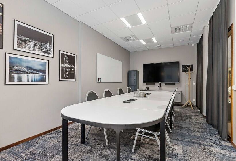 فندق Best Western Plus Savoy Lulea