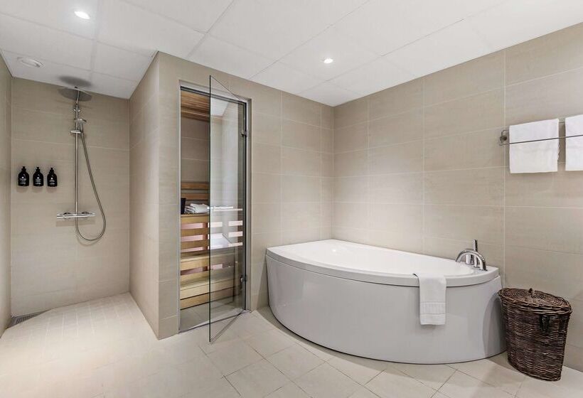هتل Best Western Plus Savoy Lulea