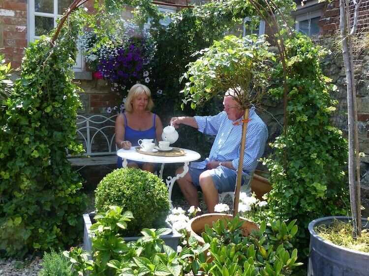 酒店 Blounts Court Farm