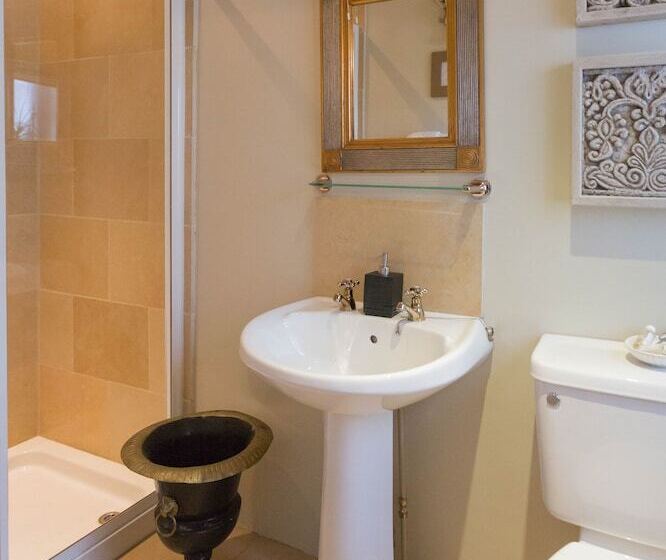 酒店 Blounts Court Farm