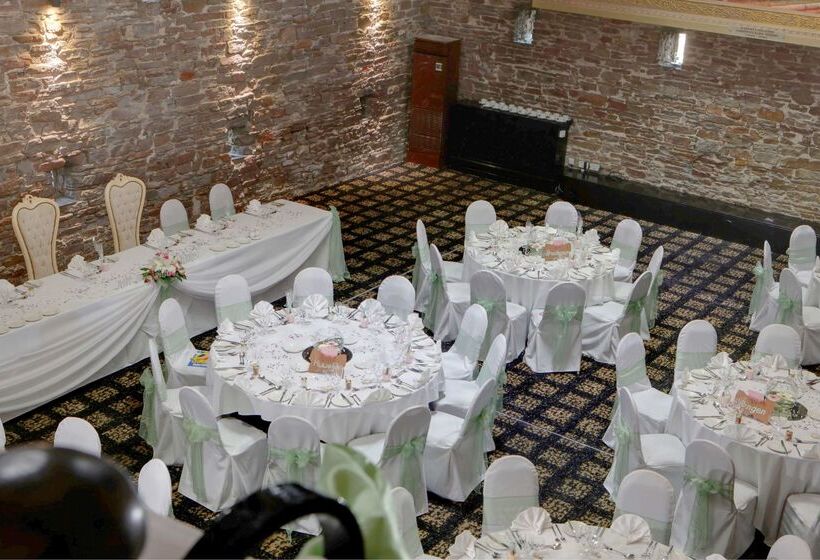 Отель Best Western Plus Lancashire Manor