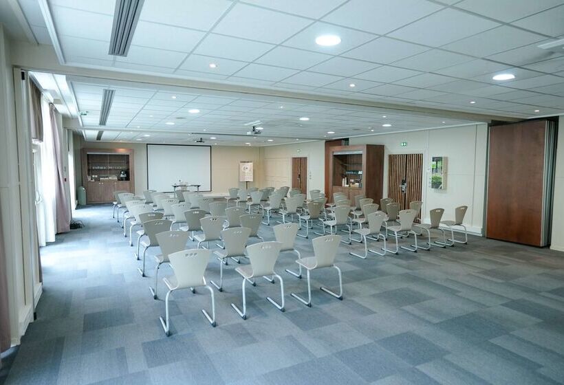 Отель Campanile Paris Cdg Airport Villepinte