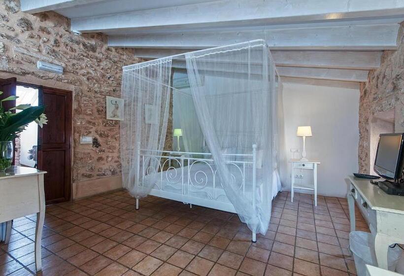 בית מלון כפרי Ca´n Pere