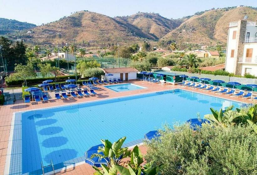 호텔 Cefalù Resort   Sporting Club