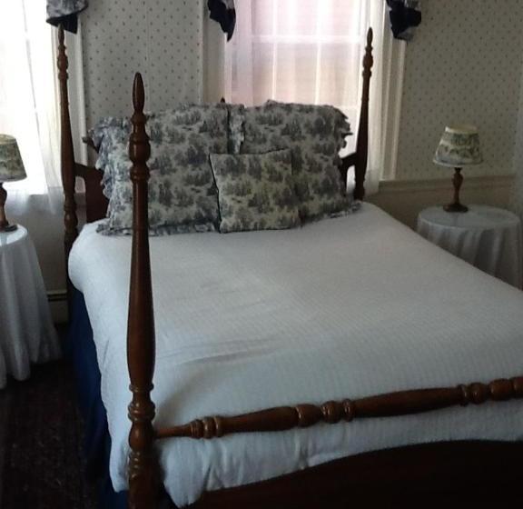 Отель Clarkeston Inn