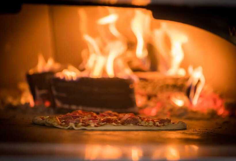 Clayton Hotel Dublin Airport