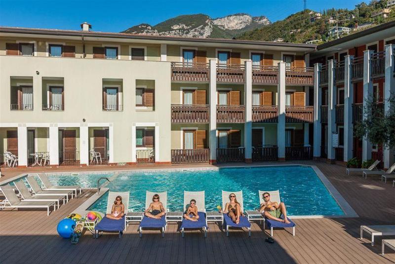 Club Hotel E Residence La Vela