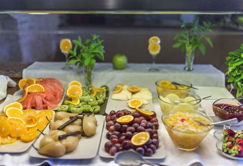 Отель DWO Convento De La Magdalena