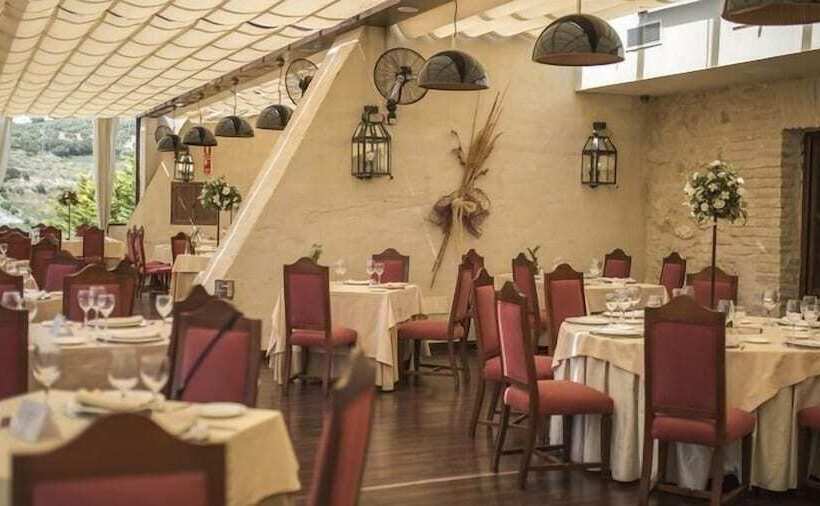 Отель DWO Convento De La Magdalena