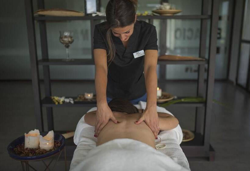 Отель DWO Convento De La Magdalena