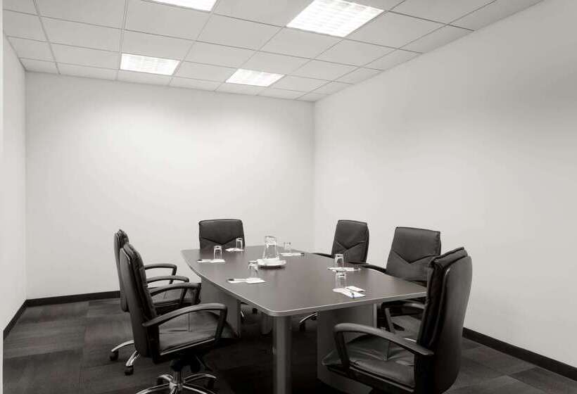 酒店 Costa Del Sol Wyndham Lima Airport