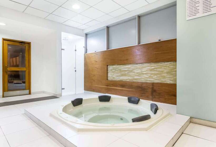 酒店 Costa Del Sol Wyndham Lima Airport