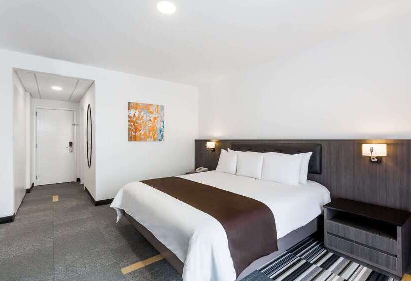 酒店 Costa Del Sol Wyndham Lima Airport