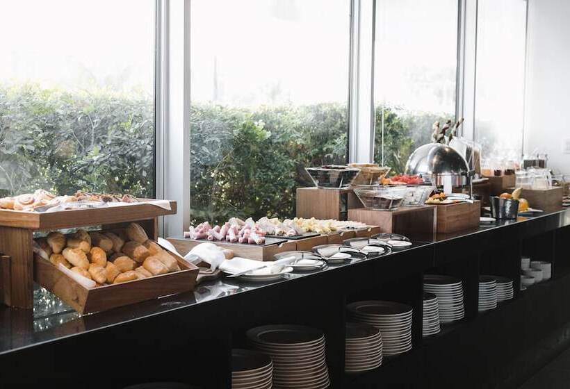 酒店 Costa Del Sol Wyndham Lima Airport