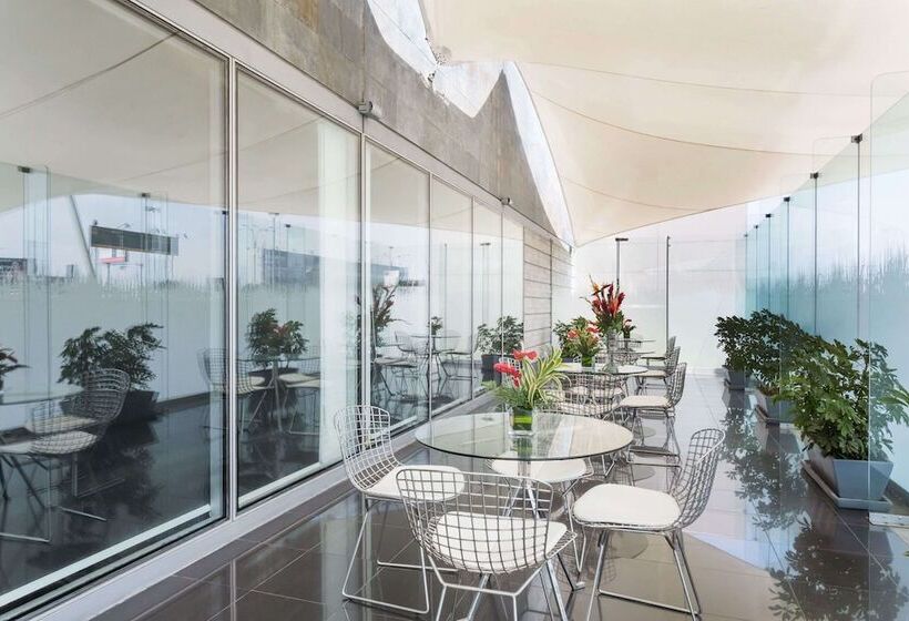 酒店 Costa Del Sol Wyndham Lima Airport