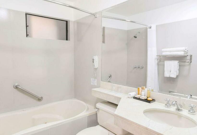 ホテル Costa Del Sol Wyndham Piura