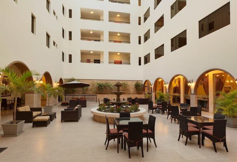 ホテル Costa Del Sol Wyndham Piura