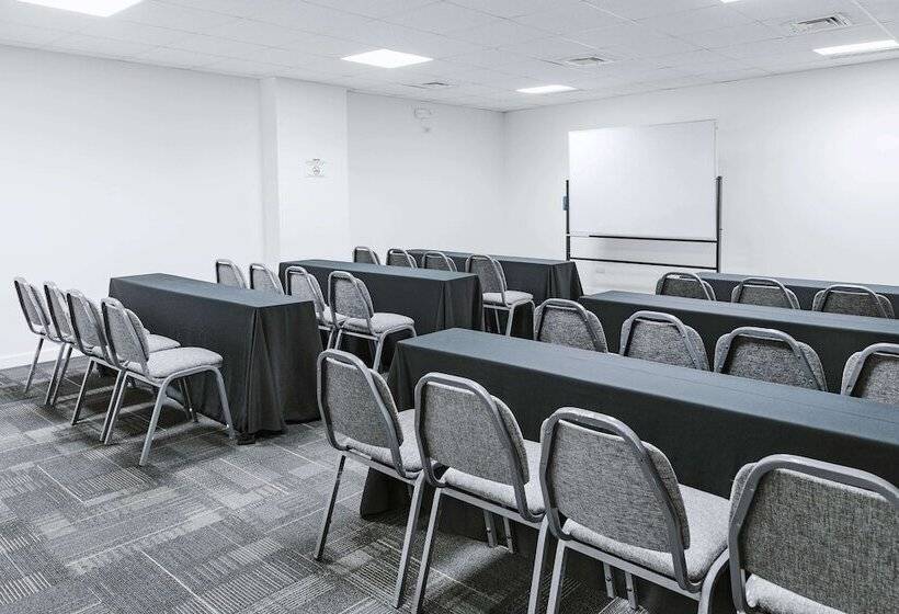 ホテル Costa Del Sol Wyndham Piura