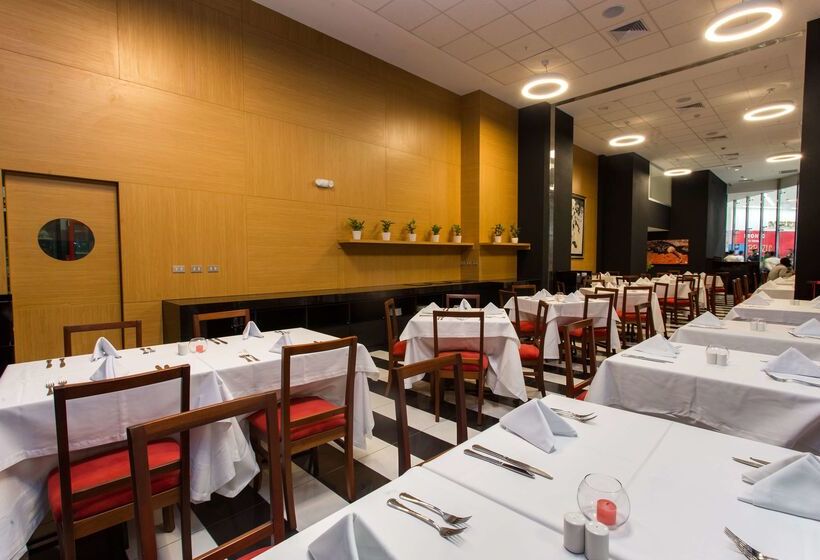 هتل Costa Del Sol Wyndham Tumbes