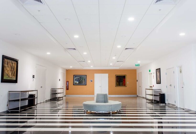 هتل Costa Del Sol Wyndham Tumbes