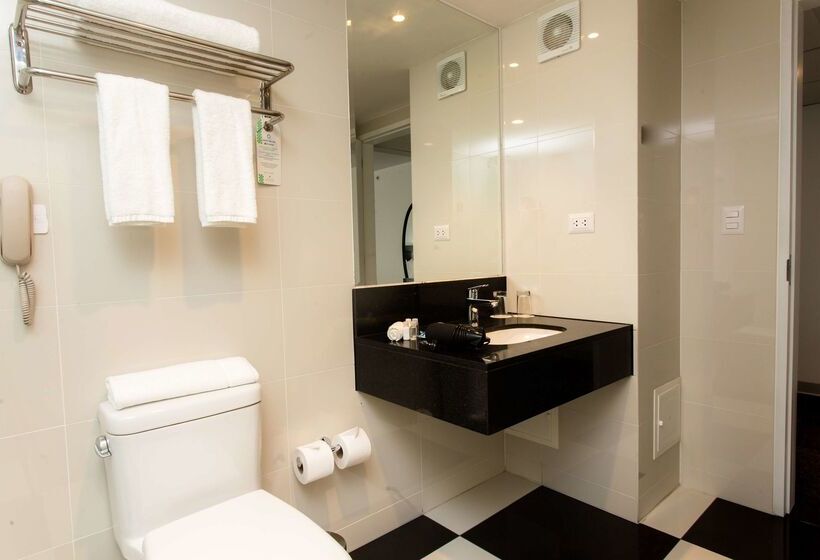 هتل Costa Del Sol Wyndham Tumbes