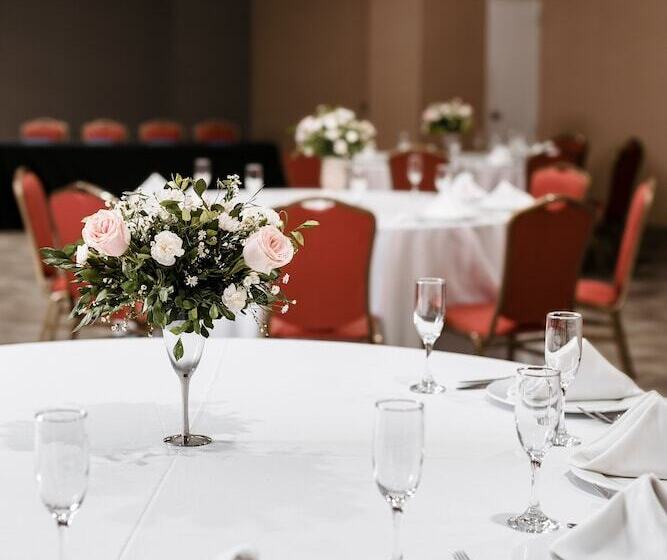 هتل Costa Del Sol Wyndham Tumbes