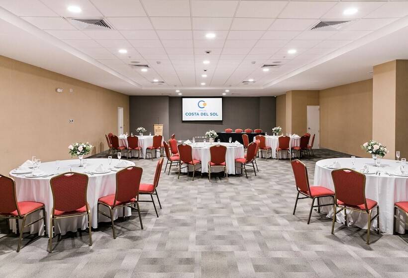 هتل Costa Del Sol Wyndham Tumbes