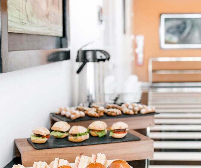 هتل Costa Del Sol Wyndham Tumbes