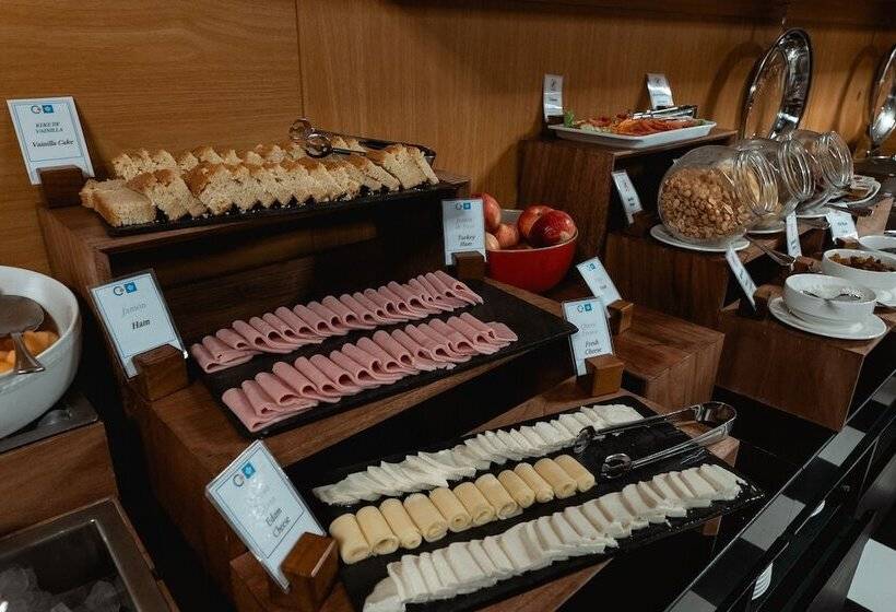 هتل Costa Del Sol Wyndham Tumbes