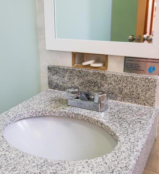 Отель Diligencias