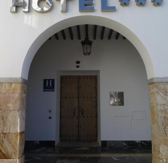 בית מלון כפרי Don Miguel Plaza