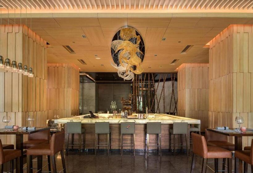 هتل Dusit Thani Lakeview Cairo