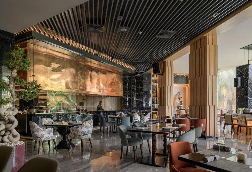 هتل Dusit Thani Lakeview Cairo